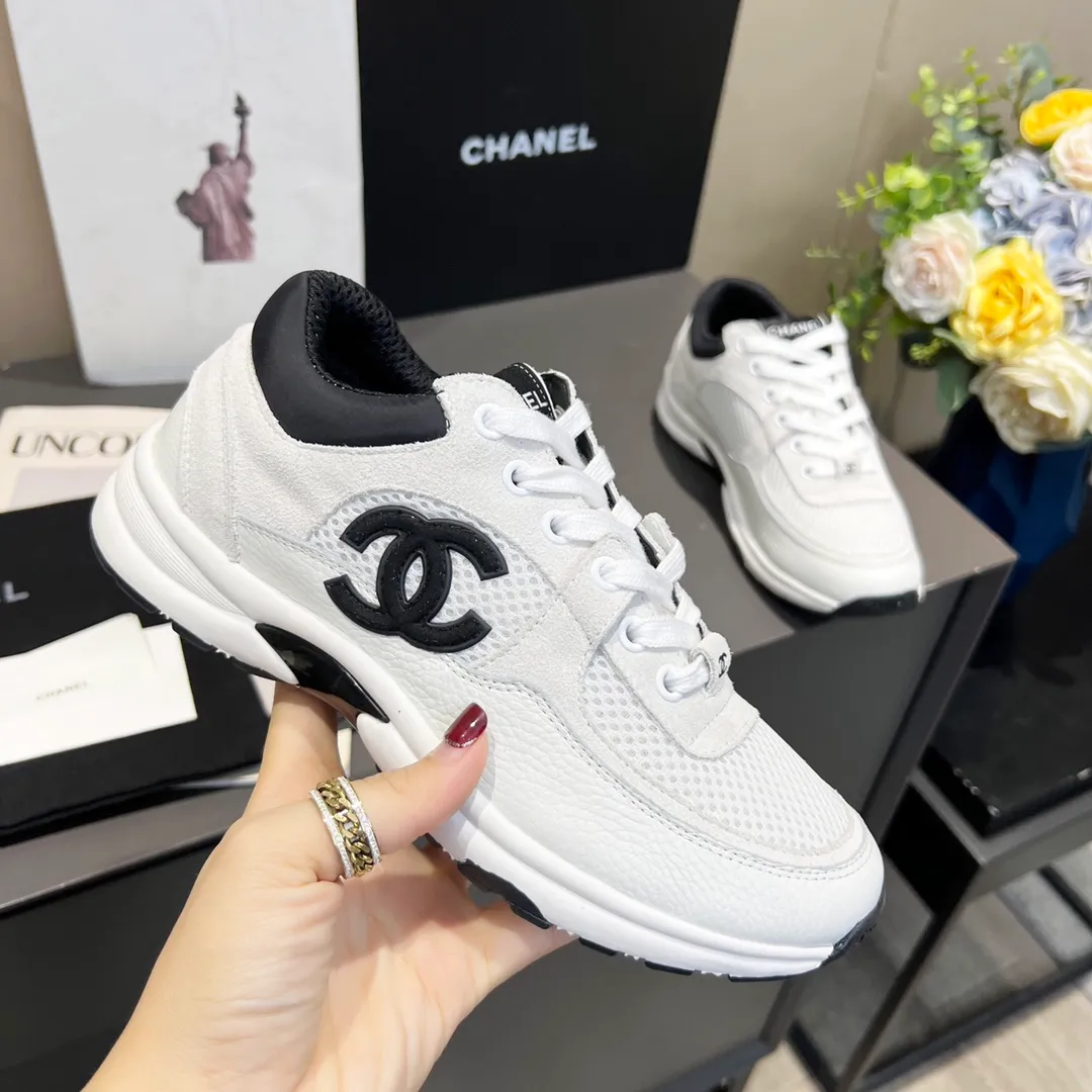 👟👟Ex-factory price 520👟👟 Chanel Chanel - 2021 counter top casual sports shoes This classic design; ✅Outsole: Original TPU combination outsole ✅Number of codes: 35～41